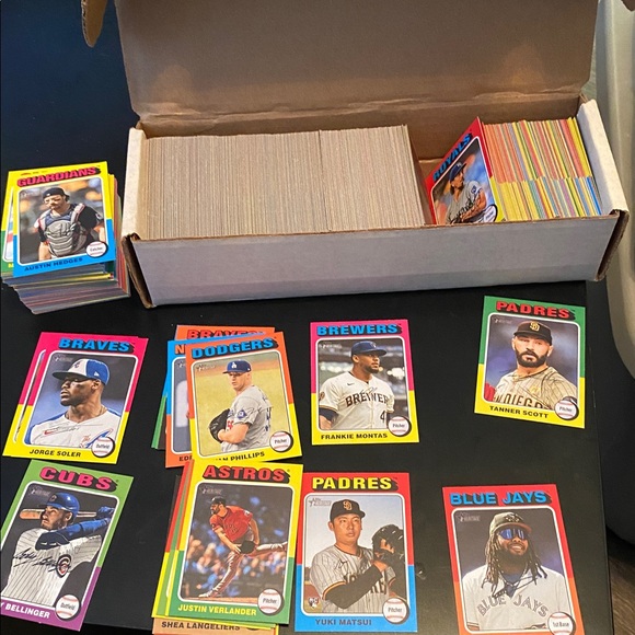 Baseball Trading Cards Set - Picture 4 of 4